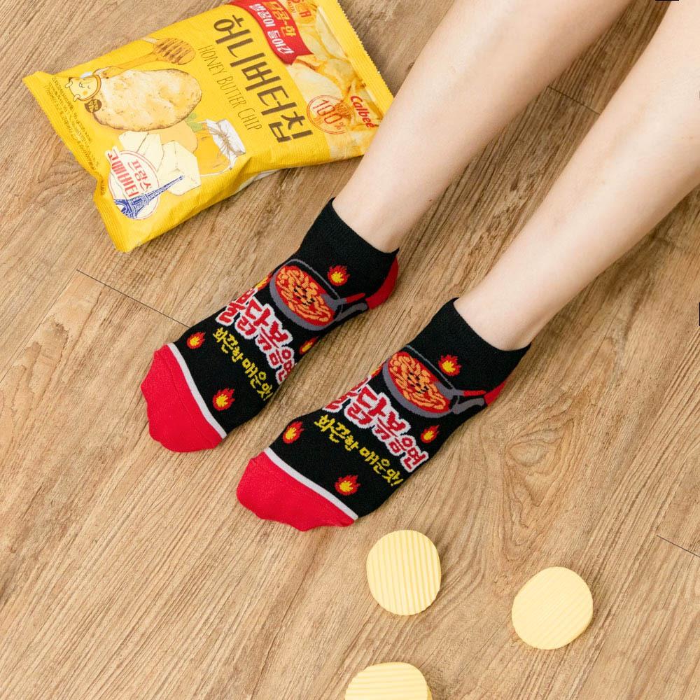 AHUA 韓國襪子 韓國辣味火雞麵口味短襪 K1989 韓妞必備 百搭純棉襪 正韓襪子 少女襪 搞怪 造型襪 阿華有事嗎-細節圖3