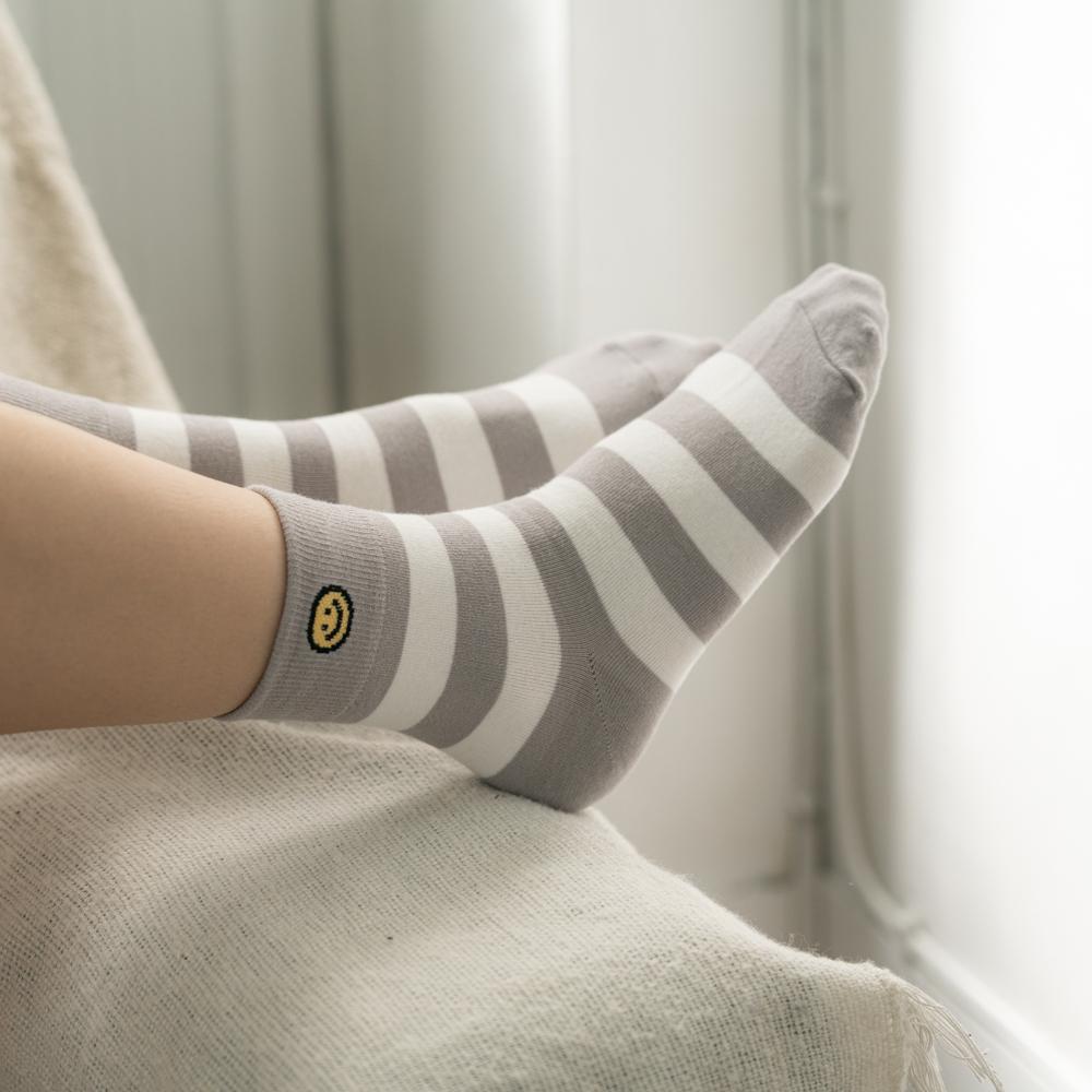 AHUA阿華有事嗎 韓國襪子 笑臉條紋中筒襪 K1735  襪子推薦 流行襪首選 長襪 可愛 日系 短襪 隱形襪-細節圖3