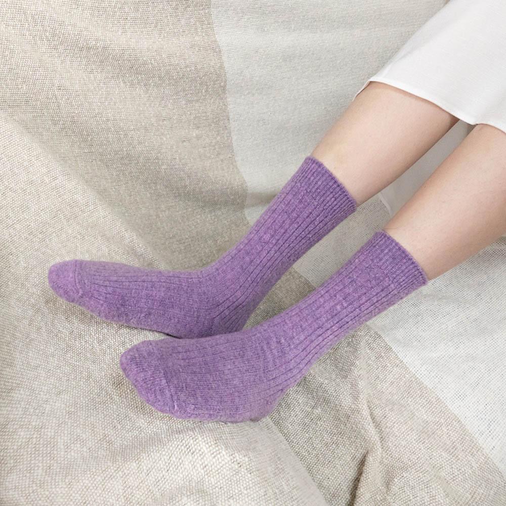 AHUA阿華有事嗎 韓國襪子 純色喀什米爾羊絨中筒襪 K1626 女襪 女生襪子推薦 流行襪首選 長襪 純棉襪 羊毛襪-細節圖3