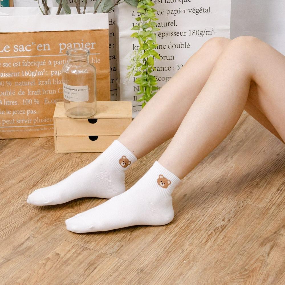 AHUA 韓國襪子 襪口小棕熊純色短襪   正韓襪子 少女襪 純棉襪 襪子推薦  K1971  阿華有事嗎-細節圖5