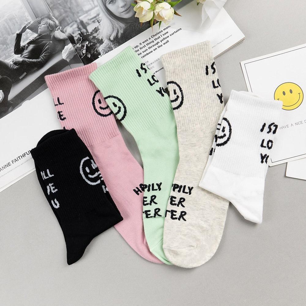 AHUA 韓國襪子 笑臉英文中筒襪 女生襪子 女襪 襪子推薦 可愛襪子 笑臉襪子 長襪 純棉襪 K1488 阿華有事嗎-細節圖3