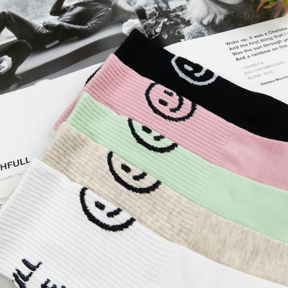 AHUA 韓國襪子 笑臉英文中筒襪 女生襪子 女襪 襪子推薦 可愛襪子 笑臉襪子 長襪 純棉襪 K1488 阿華有事嗎-細節圖4