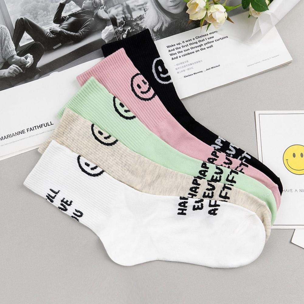 AHUA 韓國襪子 笑臉英文中筒襪 女生襪子 女襪 襪子推薦 可愛襪子 笑臉襪子 長襪 純棉襪 K1488 阿華有事嗎-細節圖6