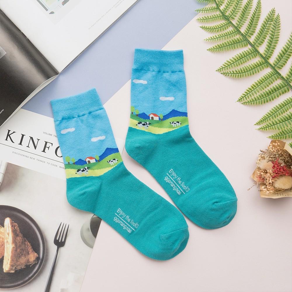 AHUA阿華有事嗎  韓國襪子 唯美風景畫中筒襪 K0623 正韓少女襪 韓妞必備中筒襪 百搭純棉襪【現貨免運】-細節圖5