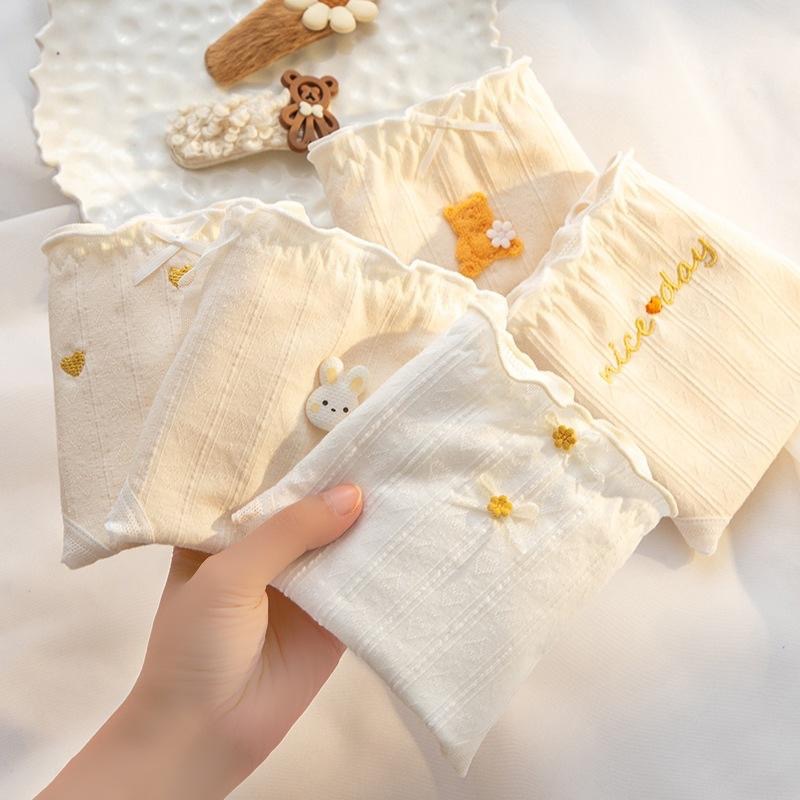 AHUA 阿華有事嗎 米黃系刺繡布貼抗菌蕾絲花邊內褲 I0086 女生內褲  流行少女內褲 可愛內褲-細節圖4