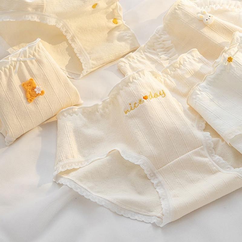 AHUA 阿華有事嗎 米黃系刺繡布貼抗菌蕾絲花邊內褲 I0086 女生內褲  流行少女內褲 可愛內褲-細節圖7