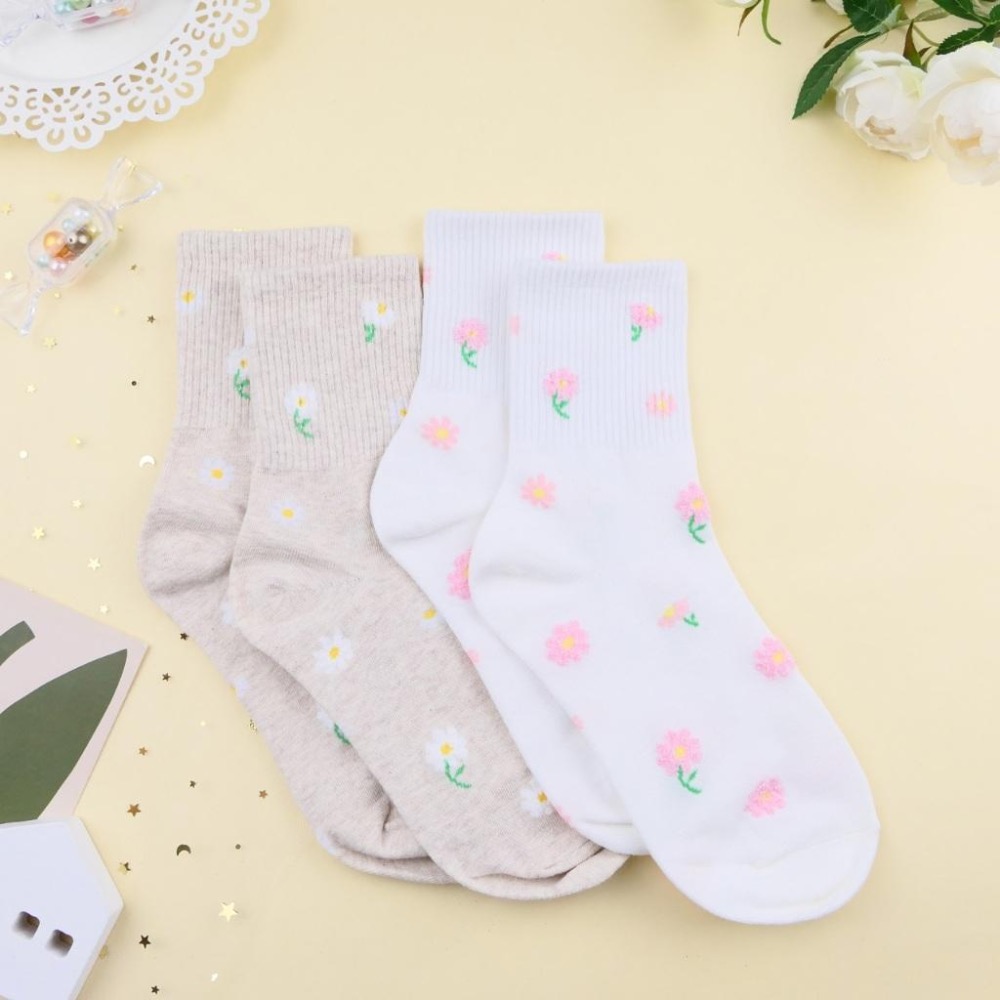 AHUA 阿華有事嗎 滿版立體毛毛花朵中筒襪 K2331 正韓襪子 百搭純棉襪 韓系必備 少女襪-細節圖8