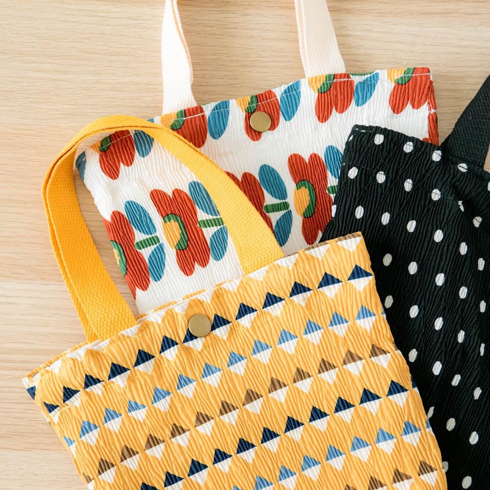 AHUA阿華有事嗎 韓系包包 幾何抓皺手提小布包 B0047 韓妞必備小物 百搭配件 包包 袋子 手袋 日系 芬蘭風-細節圖3