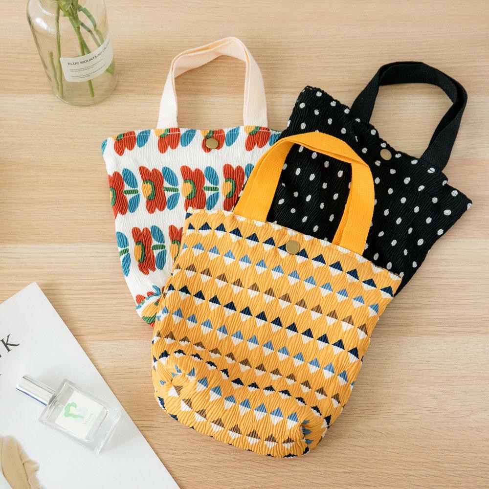 AHUA阿華有事嗎 韓系包包 幾何抓皺手提小布包 B0047 韓妞必備小物 百搭配件 包包 袋子 手袋 日系 芬蘭風-細節圖5