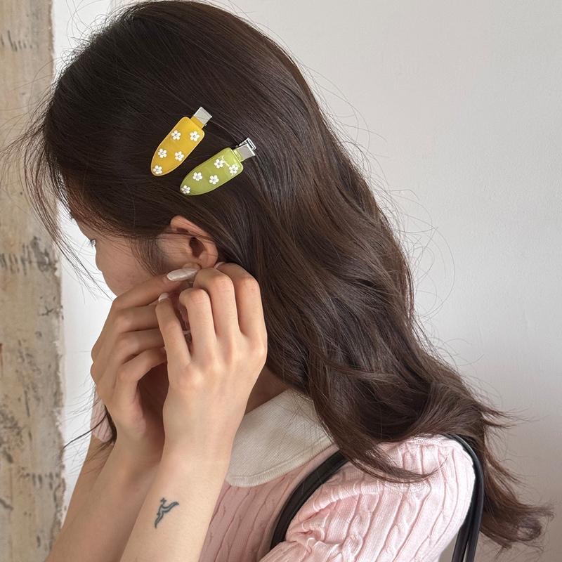 AHUA 阿華有事嗎 滿版立體小白花無痕髮夾E0169 韓系可愛 百搭 少女 髮夾 髮飾 配件-細節圖5