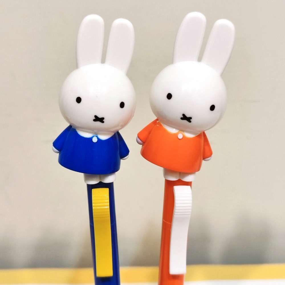 現貨 晨光 正版授權 miffy 米飛 米菲 立體公仔 按動搖搖 可換筆芯 黑色 0.5mm 中性筆-細節圖3