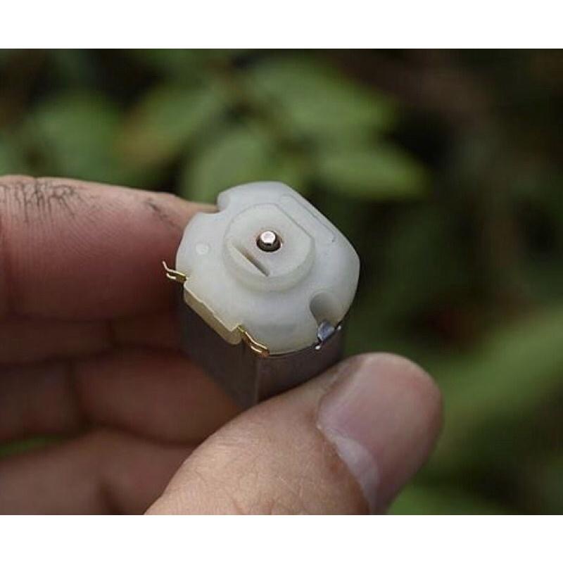 玩具馬達 130-18100 強磁 碳刷 壓敏電阻 DC3V-5V 9500轉-15300轉-細節圖3