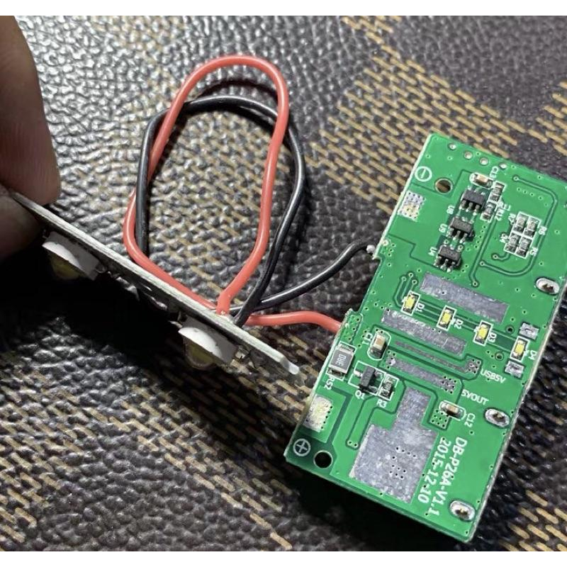 (全新庫存)充電寶主板 IP5108方案 5V2A同步整流 高效率 蘋果識別電阻 帶照明-細節圖4