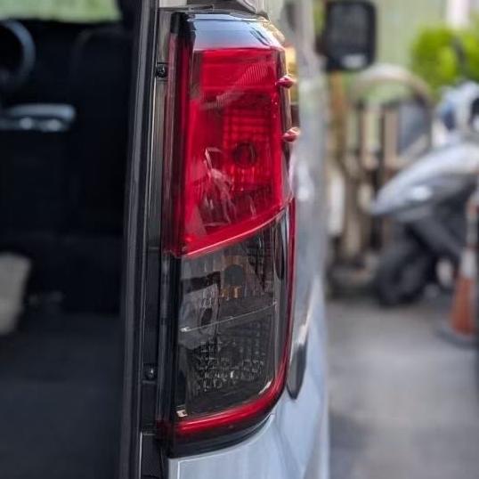 [J SPACE 廂車專用]尾燈貼膜 燻黑膜 | 個性外觀 尾燈保護 ｜J SPACE配件｜J SPACE改裝-細節圖5