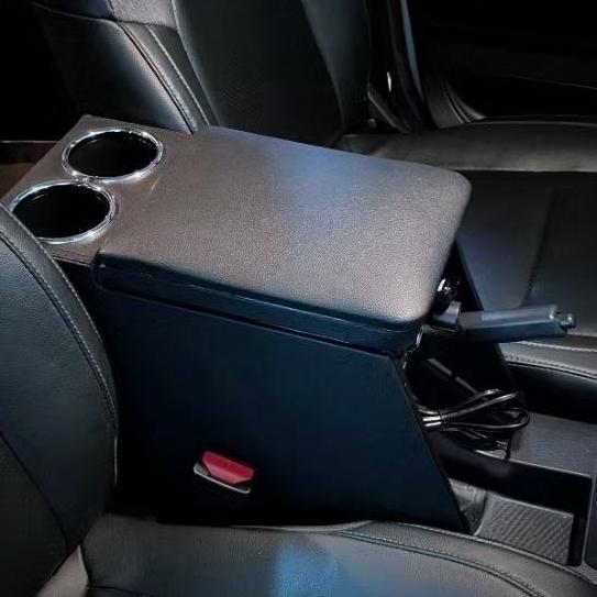 ⚡️當日出貨 台灣保固⚡️ JSPACE 中央扶手 ✨ 免鑽孔安裝 加大置物空間 PD+QC雙快充 後排雙杯架-細節圖4