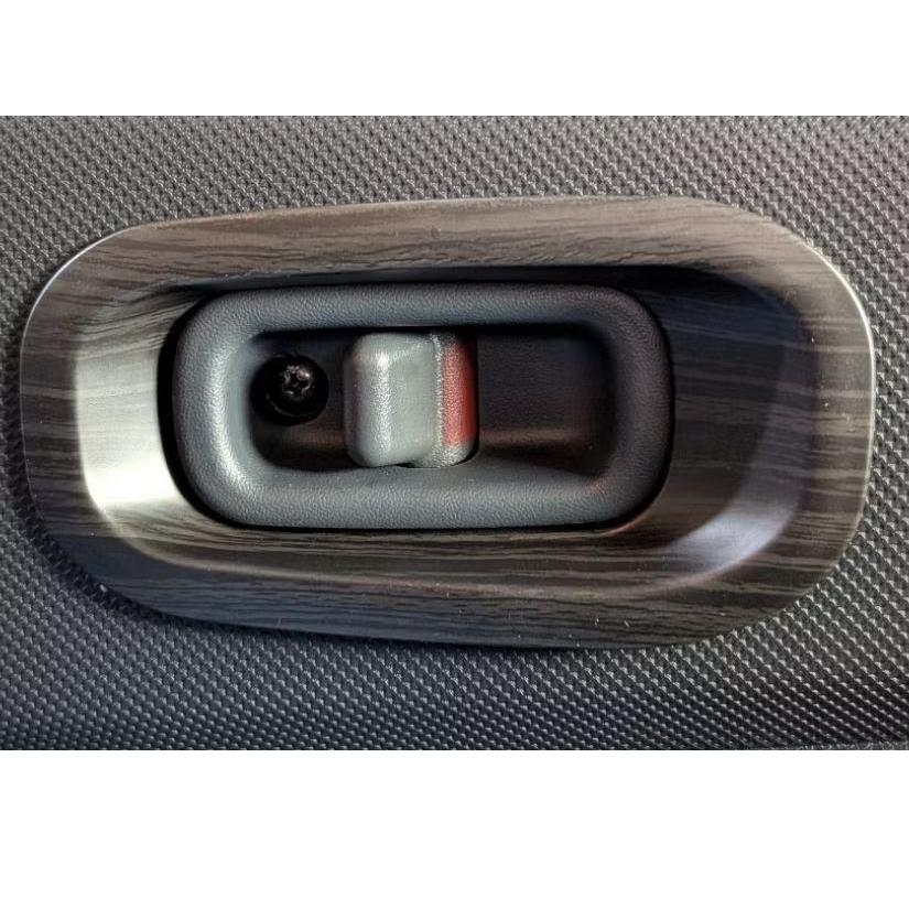 [J SPACE 廂車專用]中門門鎖栓 (卡夢/碳黑木紋) | 內門板 鎖扣飾框｜J SPACE配件｜J SPACE改裝-細節圖4