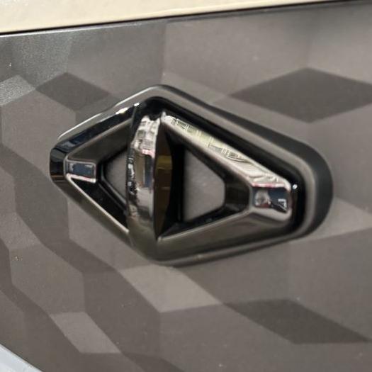 [J SPACE 廂/貨車專用]車標改色貼 - 三件全套｜個性改裝・不傷原車標｜J SPACE配件｜J SPACE改裝-細節圖6