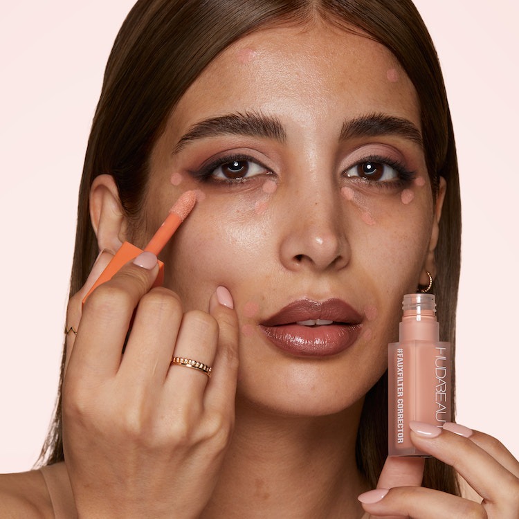 現貨+預購｜HUDA BEAUTY faux filter 光澤濾鏡 高遮瑕 光亮柔滑 遮瑕液-細節圖6