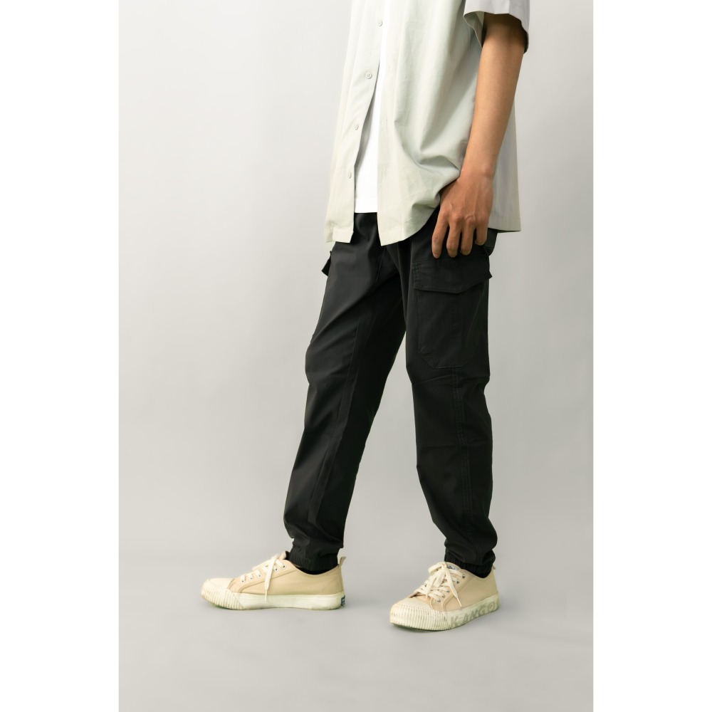 AT|日系爆彈力寬鬆工裝褲 UNIQLX同版型束口工裝褲 大尺碼工作褲 工作褲 日系工裝褲 超好穿工作褲 p9-細節圖4