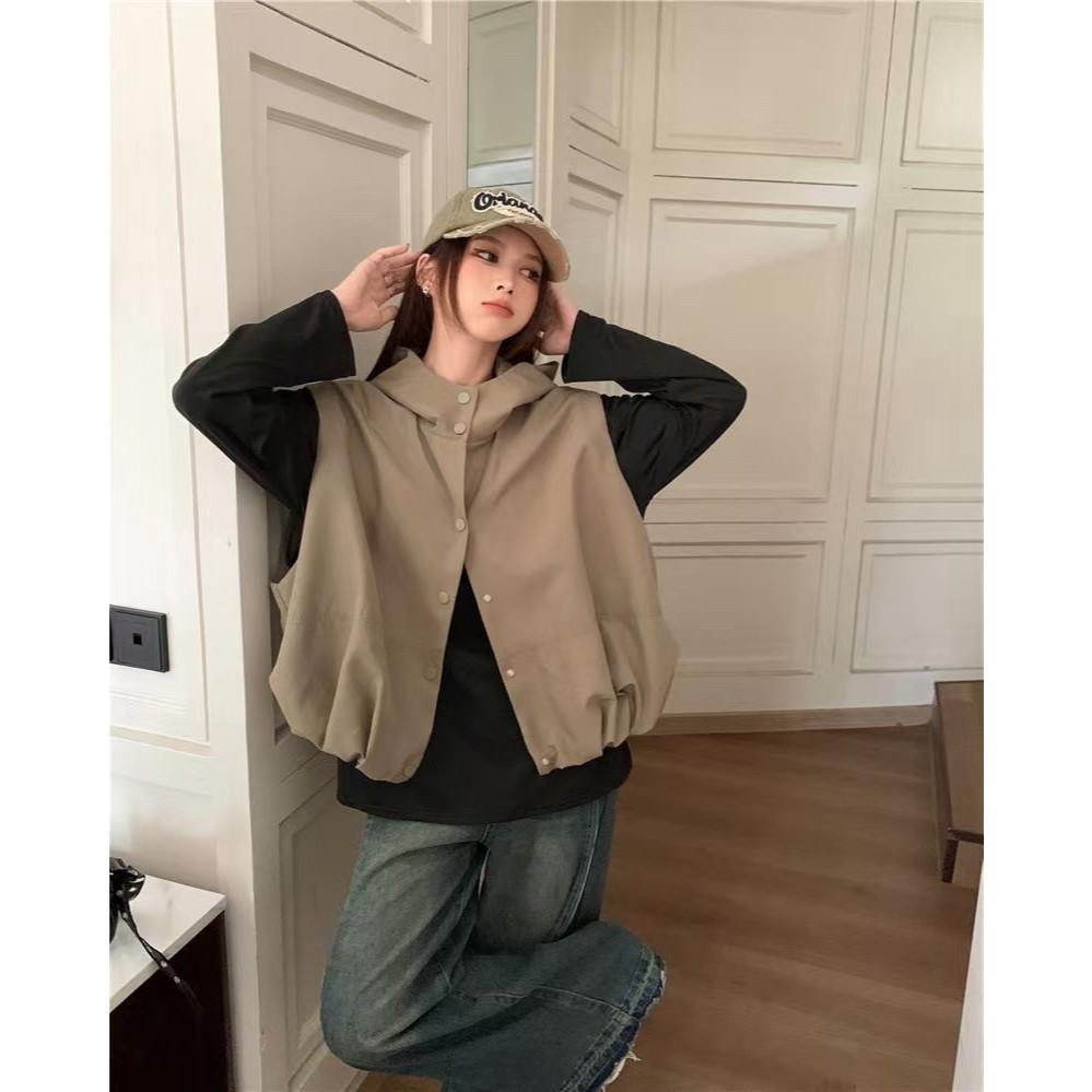 AT女裝｜全館現貨｜微肉女孩必備的單品 外搭背心外套 -2色-細節圖2