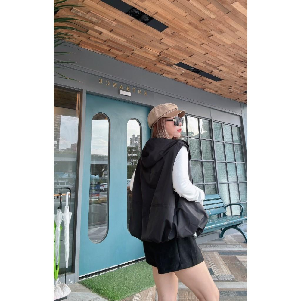 AT女裝｜全館現貨｜微肉女孩必備的單品 外搭背心外套 -2色-細節圖4