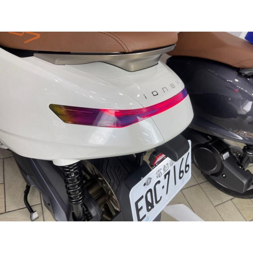 【現貨🔥免運】光陽 ionex s7 ionex s7r ionex s6 彩貼 大燈貼 尾燈 車貼 貼膜 貼紙 保護貼-細節圖5