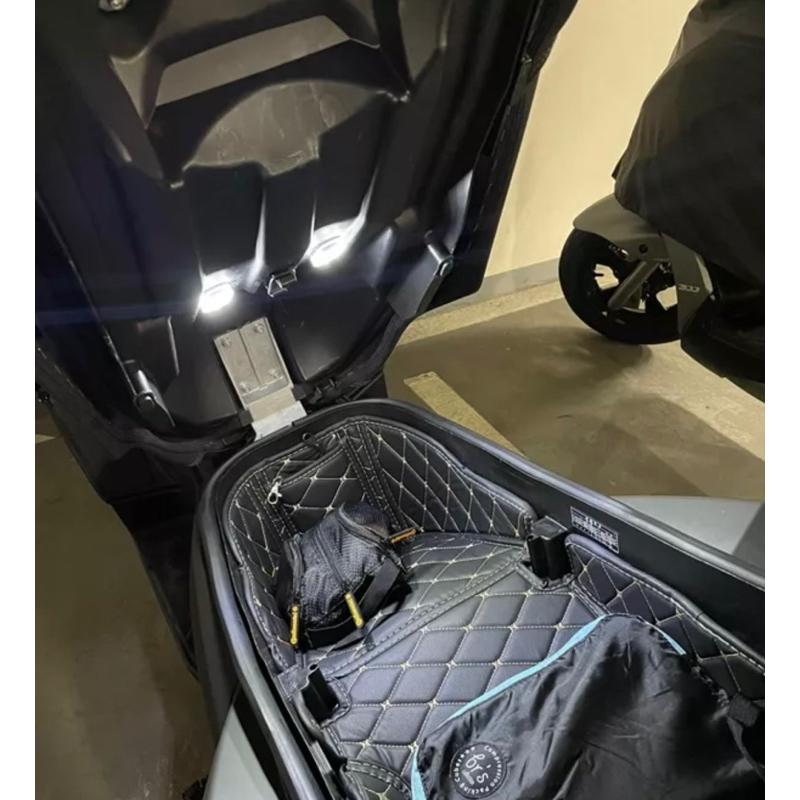 【現貨免運🔥觸控感應】車廂燈 機車車廂燈 車箱燈 機車置物箱燈 後車廂燈 手套箱燈 車廂感應燈 感應觸控燈 觸控感應燈-細節圖3