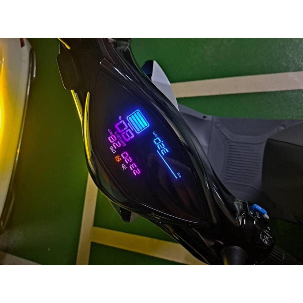 【現貨🔥好貼】光陽 IONEX ione air fly 儀表板 犀牛皮 保護貼 螢幕貼 彩貼 貼紙 大燈 方向燈 貼膜-細節圖2