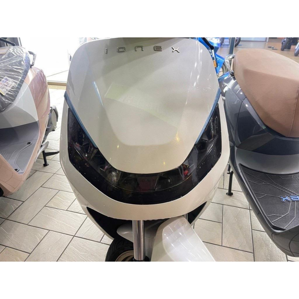 【現貨🔥好貼】ionex s7 ionex s7r kymco ionex s6 彩貼 犀牛皮 大燈 尾燈 貼紙 保護貼-細節圖9