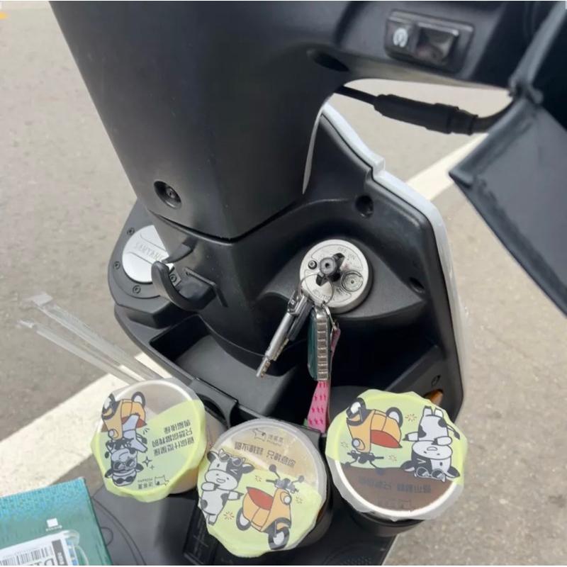 【現貨🔥免運】 機車飲料架 機車杯架飲料架 gogoro 飲料杯架 機車手搖杯架 摩托車杯架 車用飲料架 外送 置物杯-細節圖2
