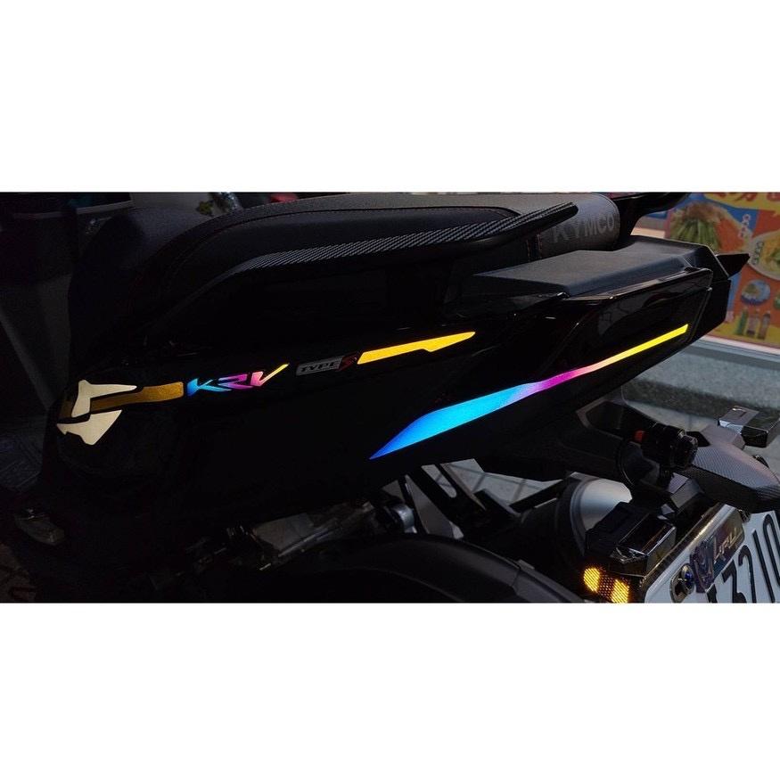 【現貨✨】krv 車標改色貼 krv180 字母貼 下眼線改色 krv 180 krv 機車百貨 krv 機車-細節圖3