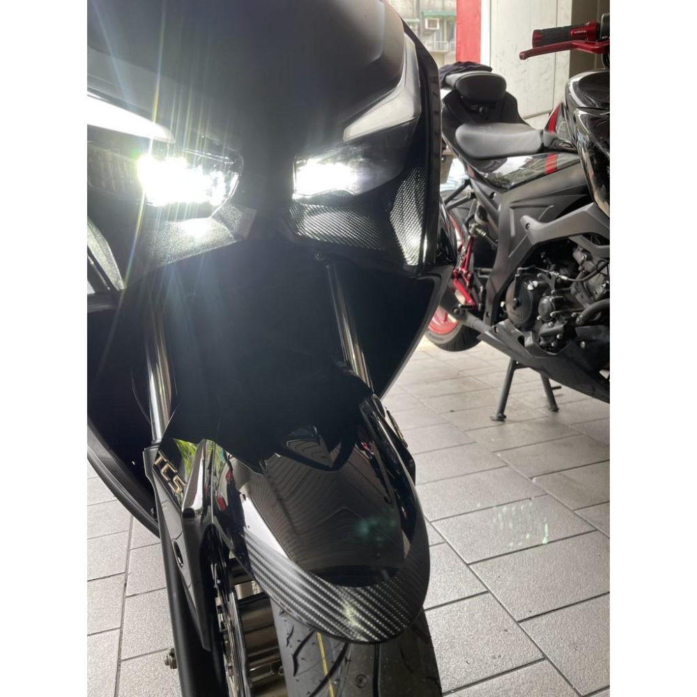 krv 大燈保護貼 頂級犀牛皮 krv180 燻黑​​​​大燈​​ 透明 犀牛皮 krv 機車精品-細節圖4