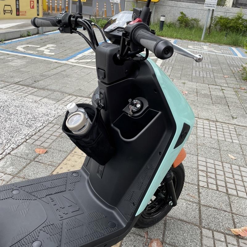 【現貨🔥大容量】機車杯架 機車前置物袋 機車置物 4mica mmbcu gogoro2 前置物袋 彈袋 vivamix-細節圖4