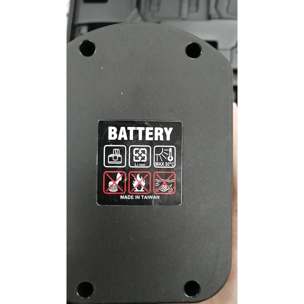 台製鋰電衝擊扳手  18V  800牛頓米 5秒最大輸出  輕鬆拆輪胎螺絲-細節圖5