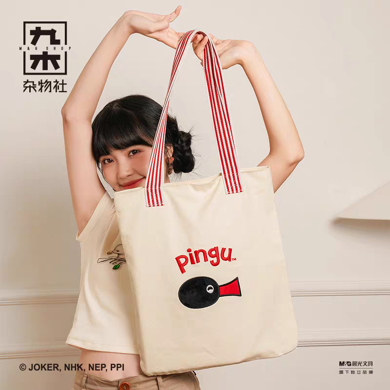 《現貨》企鵝家族 pingu pinga 帆布包 捏捏包 手提袋 斜背包-細節圖3