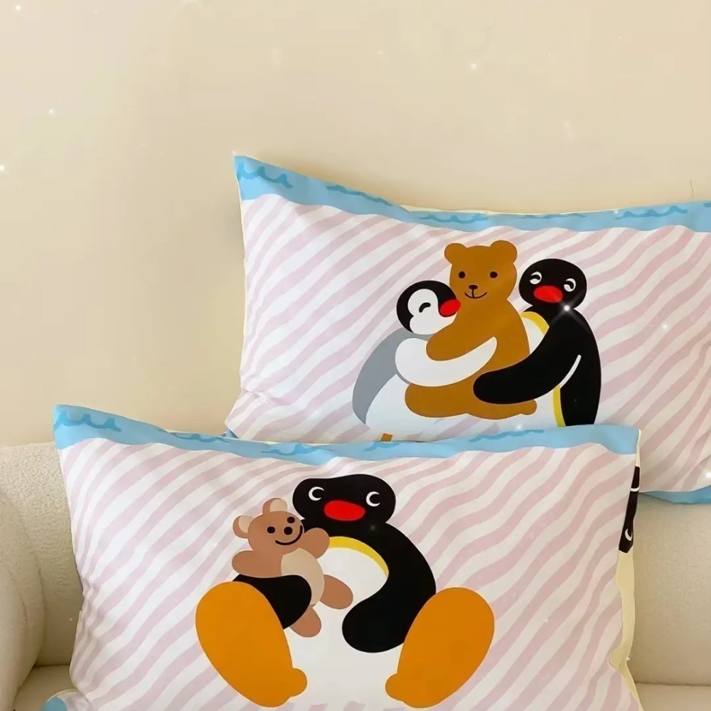 《預購》企鵝家族 pingu pingu 擁抱小熊  床包組 床單 床笠 枕頭套 被套-細節圖4