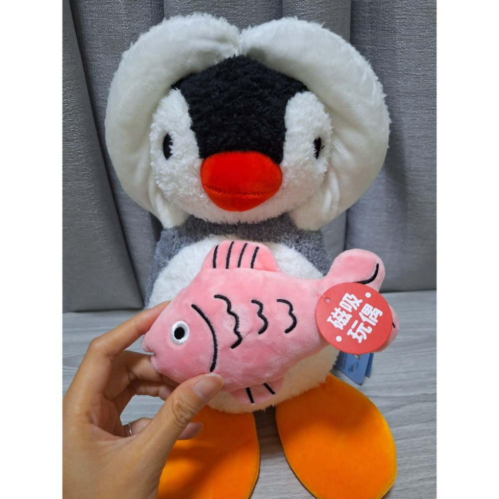 《預購》企鵝家族 pingu pinga 摸魚 抱魚娃娃 30cm-細節圖9