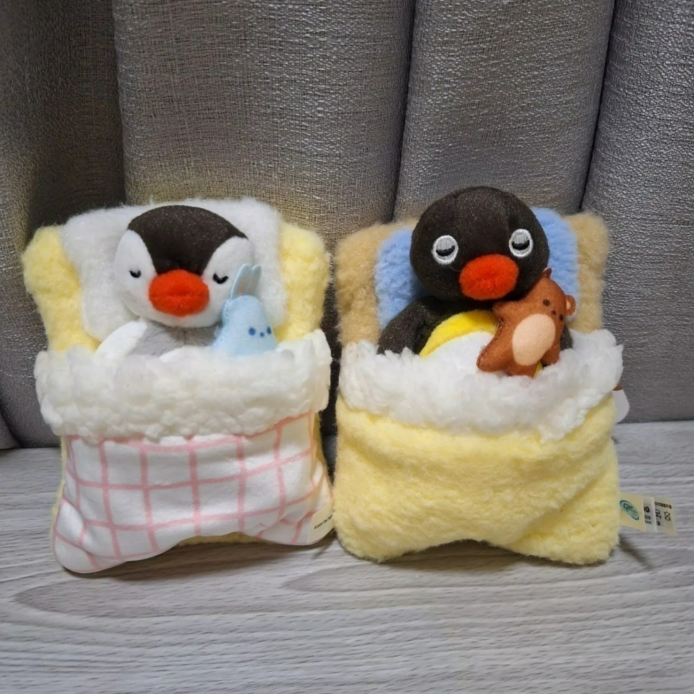 〈預購〉企鵝家族 pingu pinga 被窩睏睏 娃娃 睡覺 吊飾睡眠-細節圖7