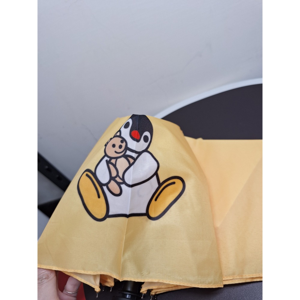〈現貨〉韓國 企鵝家族 pingu pinga 黃色 雨傘 自動傘 傘-細節圖4