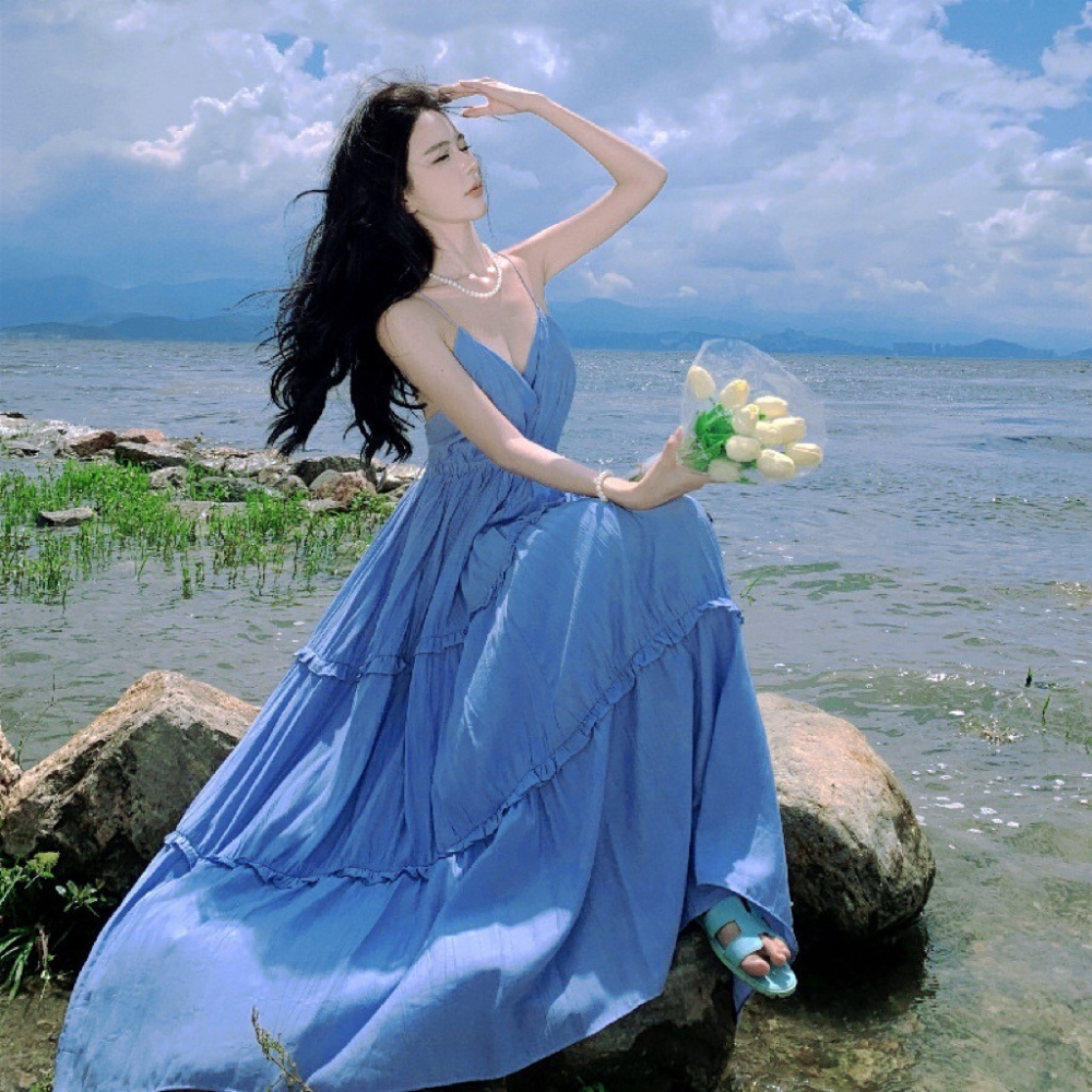 台灣現貨🔺天晴日☀️大深V 超辣 美背款 細肩 裸背 飄逸 仙度破表 連衣裙 連身裙 洋裝 美背 露肩 V領 性感 度-細節圖5