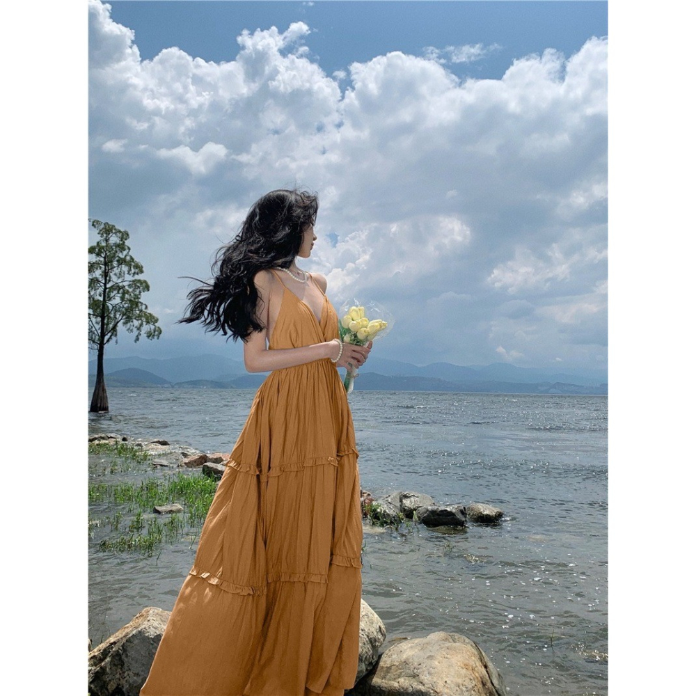 台灣現貨🔺天晴日☀️大深V 超辣 美背款 細肩 裸背 飄逸 仙度破表 連衣裙 連身裙 洋裝 美背 露肩 V領 性感 度-細節圖6