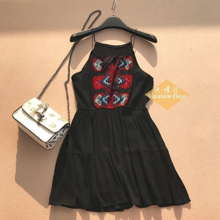 小個子刺繡洋裝(黑)-規格文內