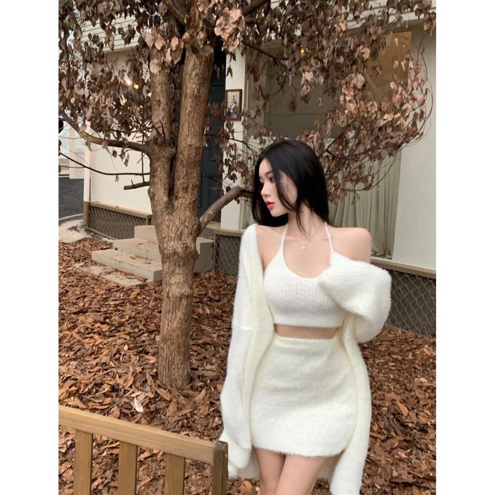 天晴日☀️超值優惠三件套 掛脖性感 細肩 仿水貂絨 親膚 三件組 套裝韓版 包臀裙 短裙韓系外套背心休閒純色-細節圖3