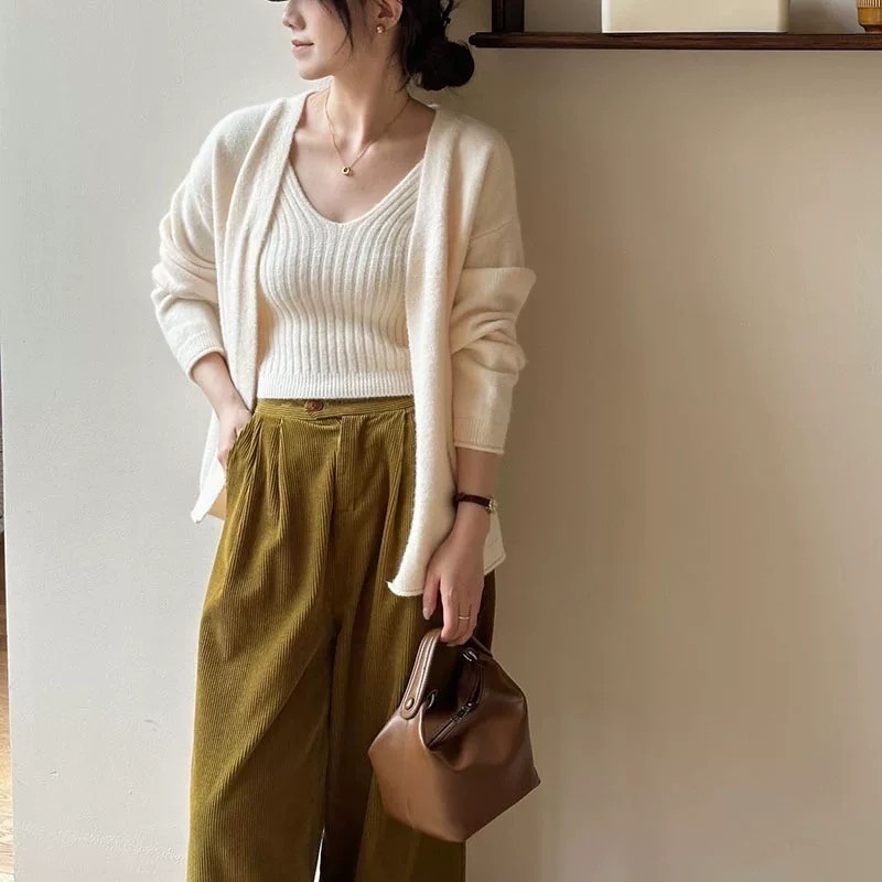 天晴日☀️套裝女 慵懶風 寬鬆針織上衣 針織外套+背心 兩件套 秋冬顯瘦 冬天女裝套裝 V領毛衣 毛衣 2024-細節圖3