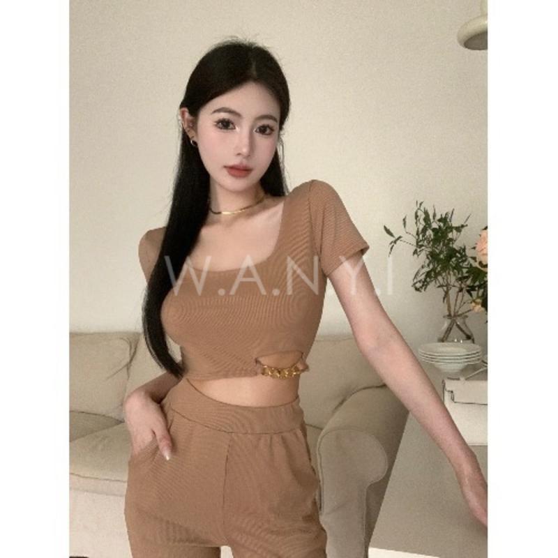 W.A.N.Y.I 鏤空方領短袖T恤+休閒高腰開叉闊腿褲套裝-細節圖2