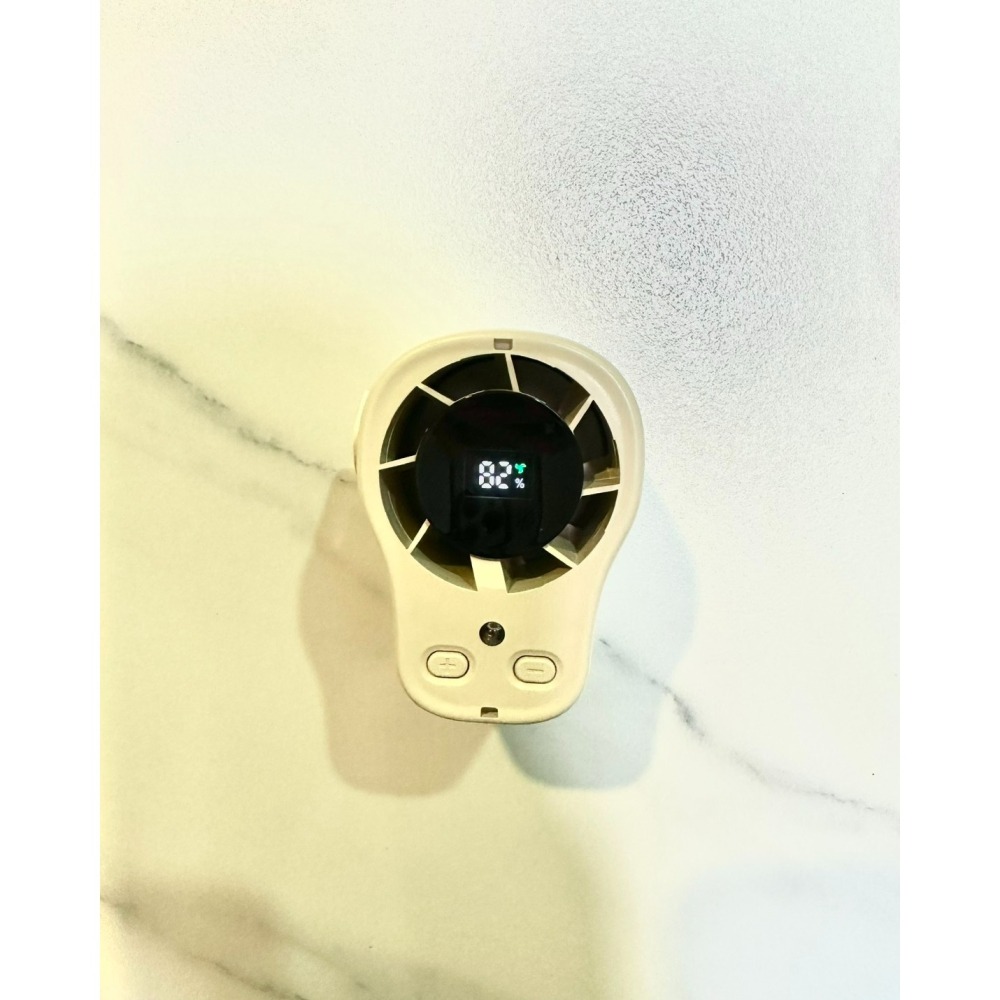 迷你手持風扇 USB充電｜三段風速 LED顯示｜附底座＋吊繩 隨身風扇 強風靜音 夏天必備-細節圖3
