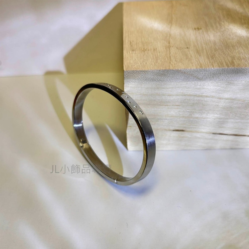 JL小飾品專賣❤ 不鏽鋼手環  (W款)-細節圖4