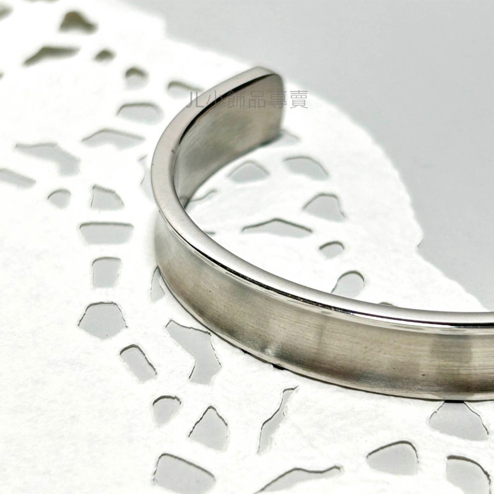 JL小飾品專賣❤ 不鏽鋼手環  (C型款)-細節圖2
