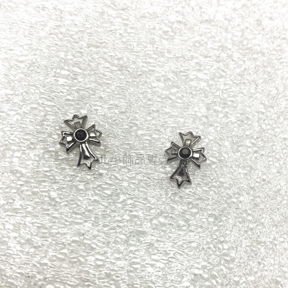 JL小飾品專賣❤ 不鏽鋼耳環(對) 十字架造型耳針款-細節圖2