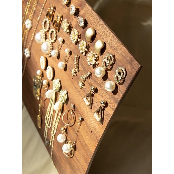 現貨🔺3D弧度 木質 胡桃色 飾品陳列架 擺攤道具 飾品 展示架 項鍊展示架 胡桃木高檔掛手鍊首飾收納架 項鍊架-細節圖2